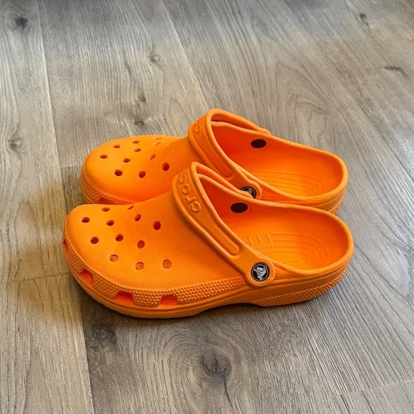 CROCS Kids Vibrant Orange Sandals - Picture 6 of 8